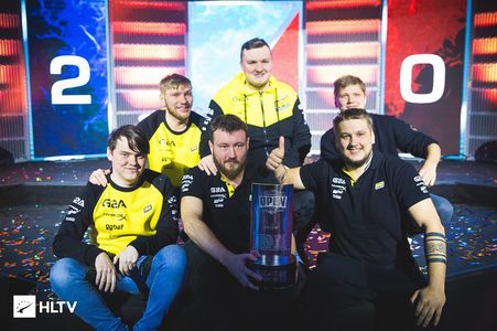 尤其是在对 尤其是在对